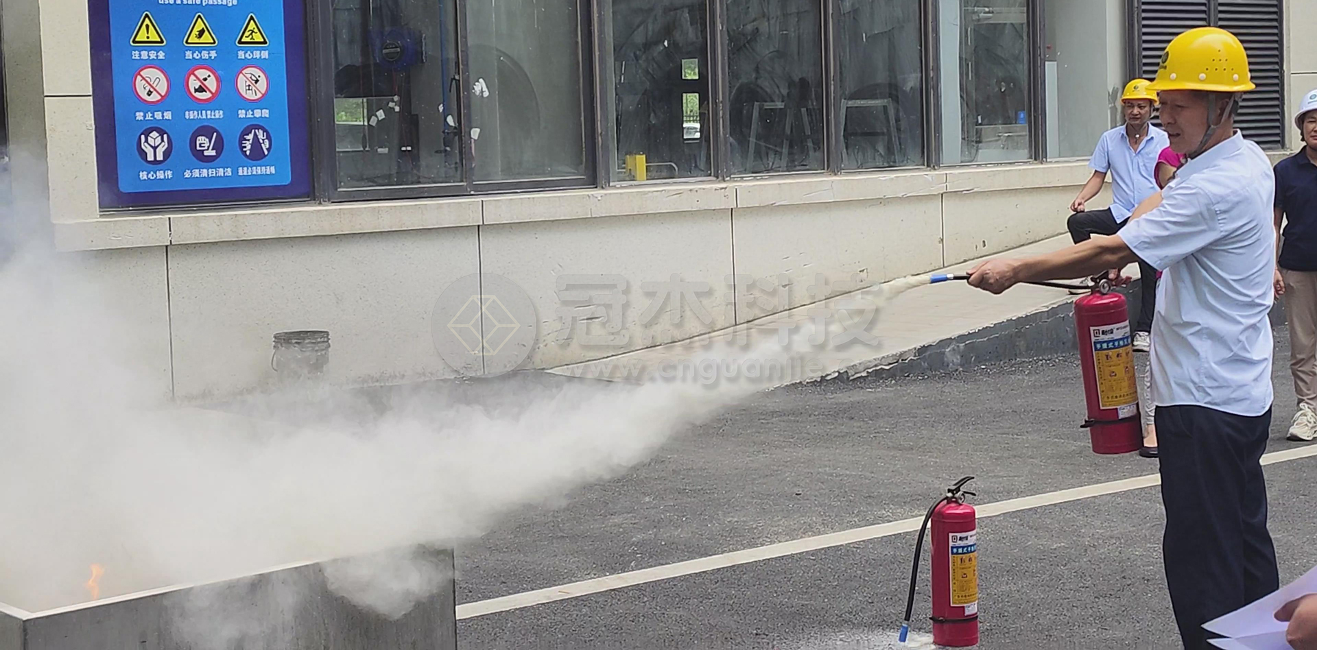 筑牢安全防火墙｜冠杰科技2025年度消防实战演习圆满举行