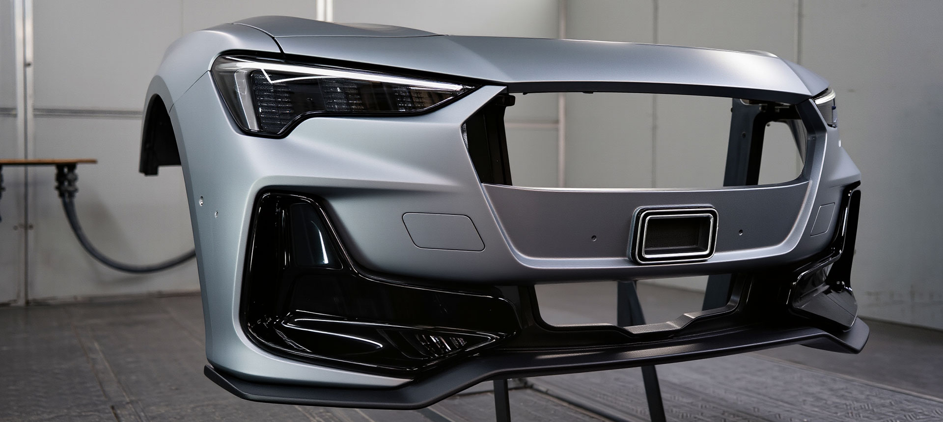 哑光与高光实现共存：汽车外饰件双效涂装工艺探索